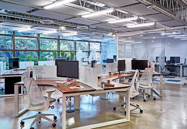 Famoc Depanel | Diseñamos mobiliario que su oficina necesita